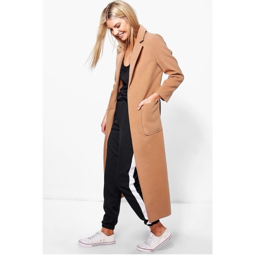 Boohoo coat camel/cream color